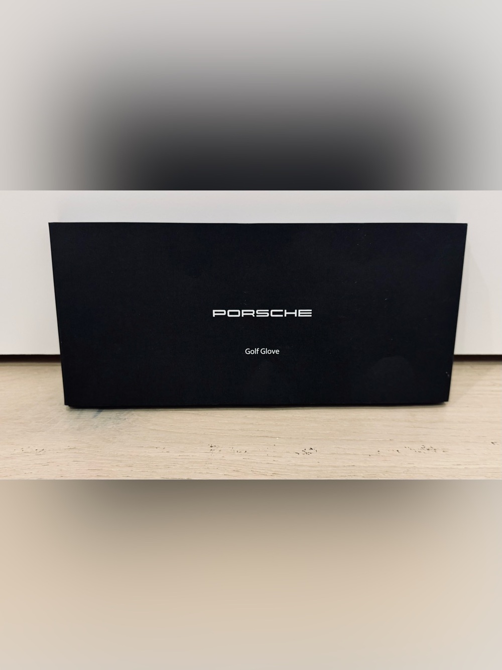 NWT 🏎️Porsche Men’s Cadet Golf Glove Black White Crest Ball Marker Boxed - Picture 4 of 5